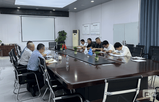 核西南建设集团向导到金领·江语城项目党支部宣讲省委十二届五次全会精神并教学党纪学习教育专题党课